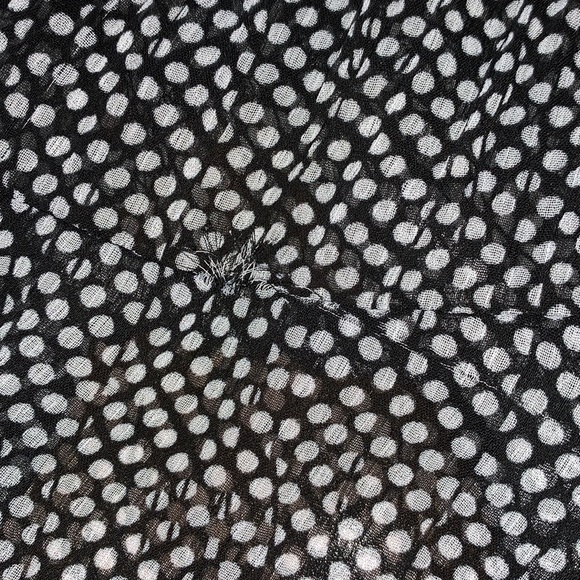 Polkadot Sleeveless Blouse - Picture 7 of 8